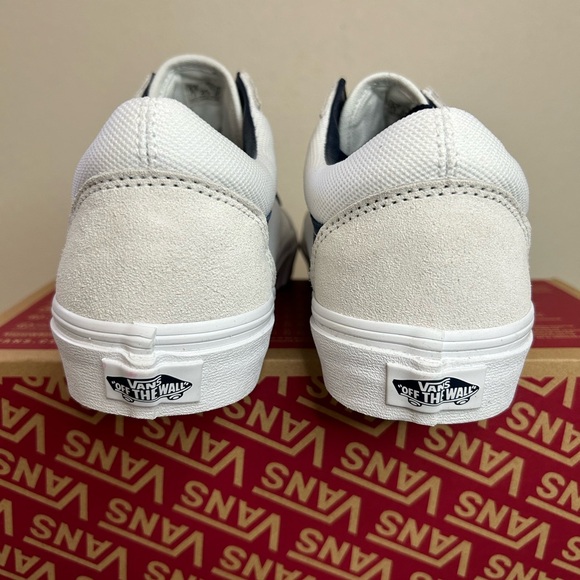 Vans Old Skool Vans Club White/Navy Women Size 10, Men Size 8.5 - Picture 8 of 12